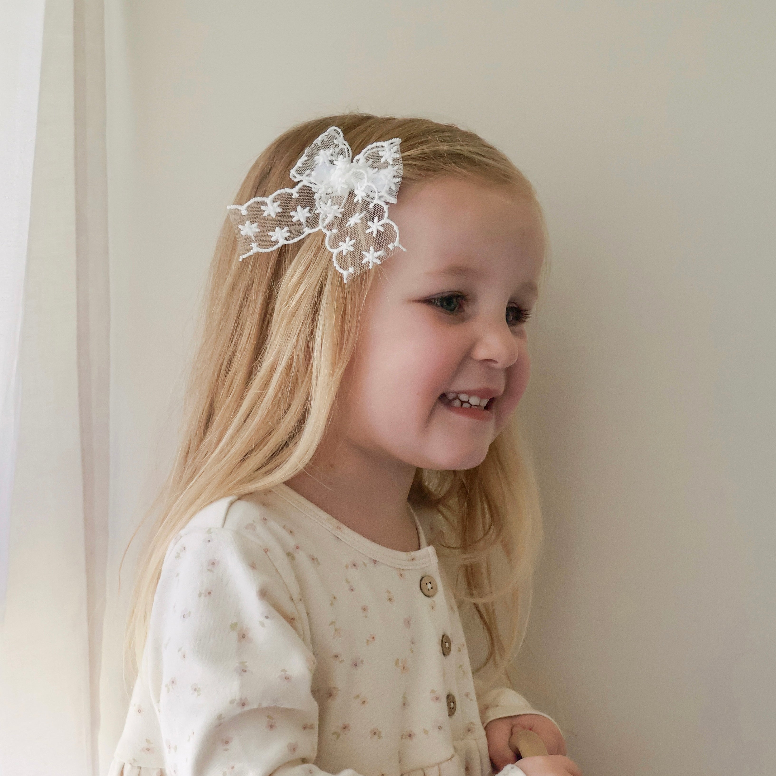 Longtail Bow | Frosted Petal