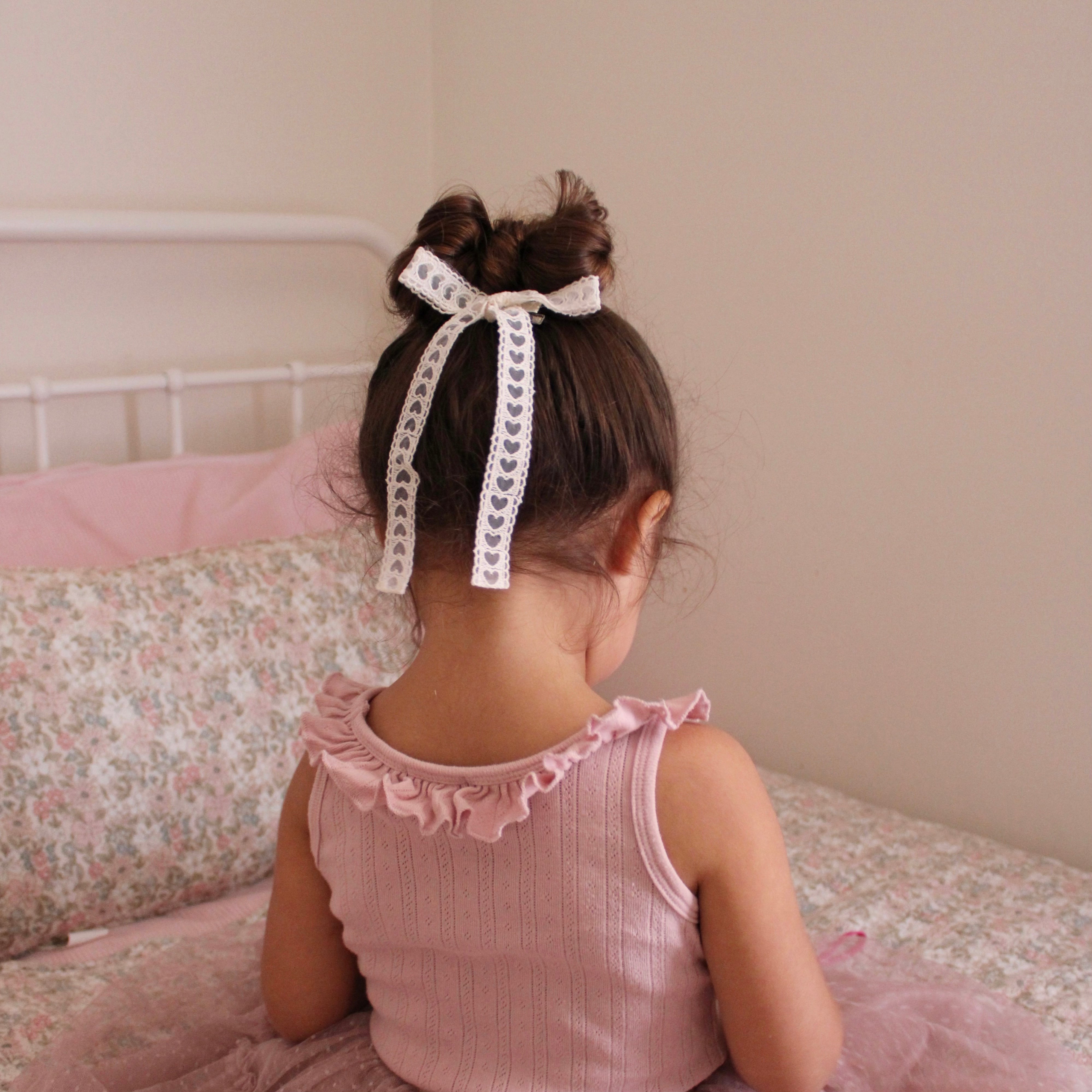 Lace Longtail Bow | Love